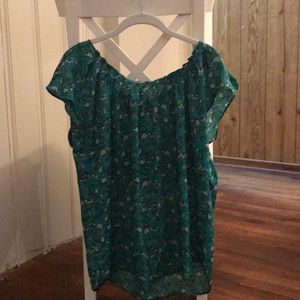 Lauren Conrad pleat neck blouse with short sleeves